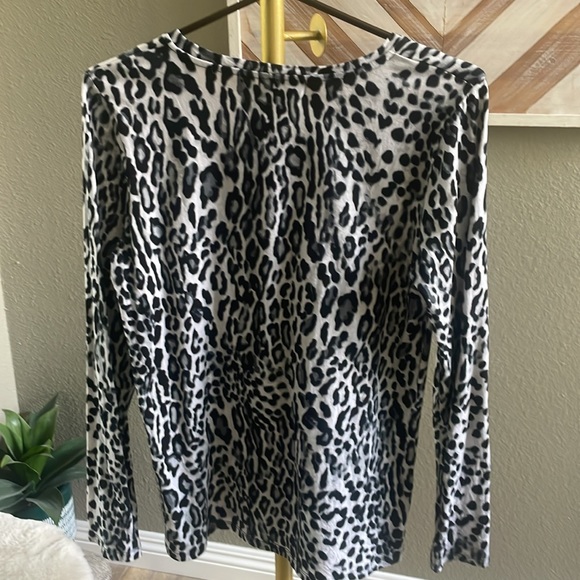 COPY - Karl lagerfeld animal print long sleeved top size medium - Picture 5 of 5